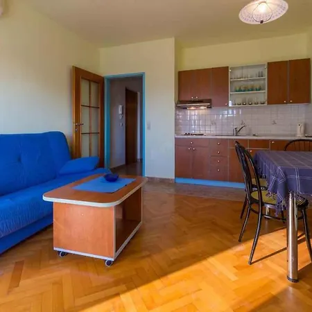 Apartment In 39196 *