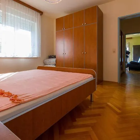 In 39196 Apartment Crikvenica