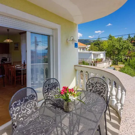 In 39196 Apartment Crikvenica