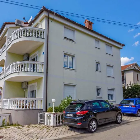 Apartment In 39196 Crikvenica